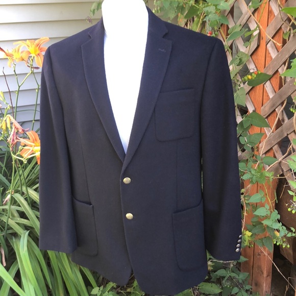 Izod Navy Sport Coat.Men’s size 42R.